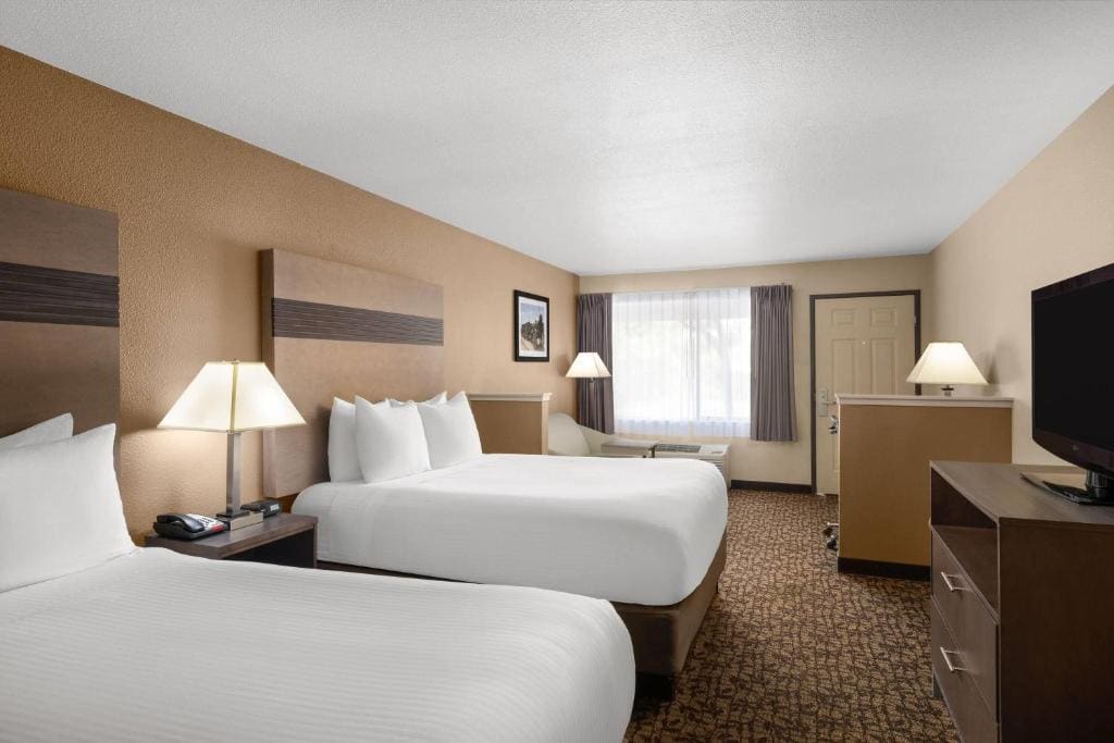 Hawthorn Suites by Wyndham Napa Valley - View 6