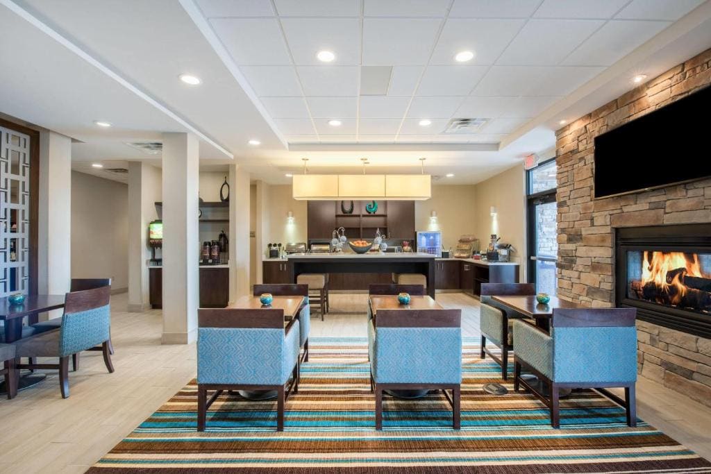 Hawthorn Suites by Wyndham Bridgeport - View 3