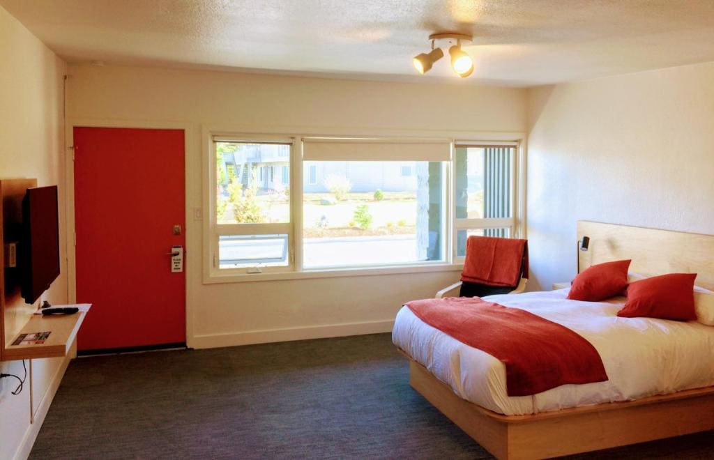 Heliotrope Hotel - View 2