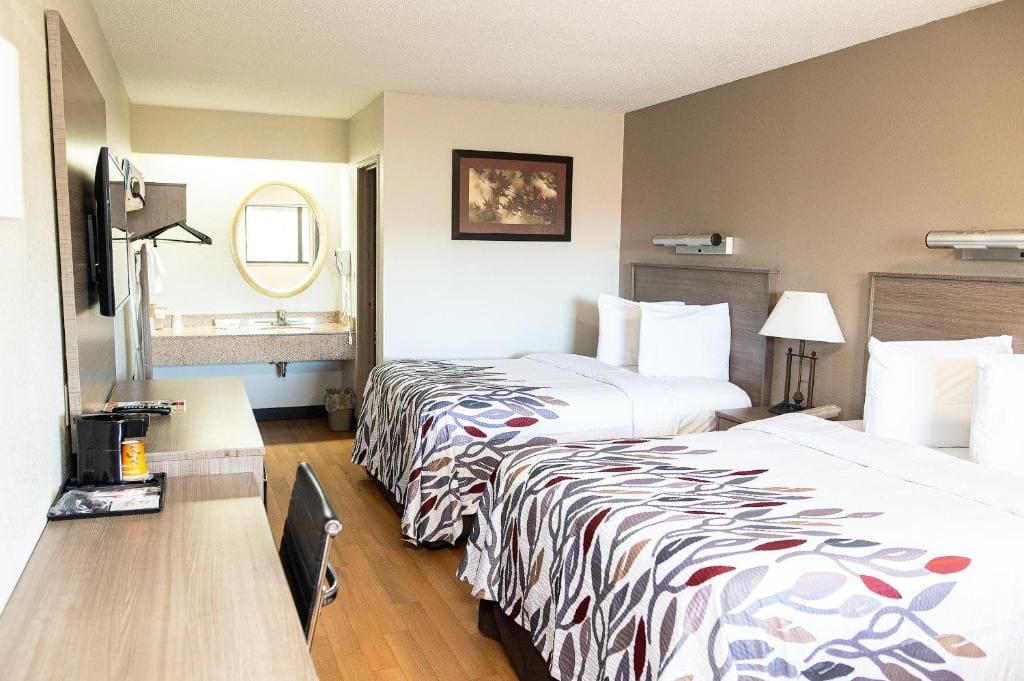 Red Roof Inn Rochester - Henrietta - View 2