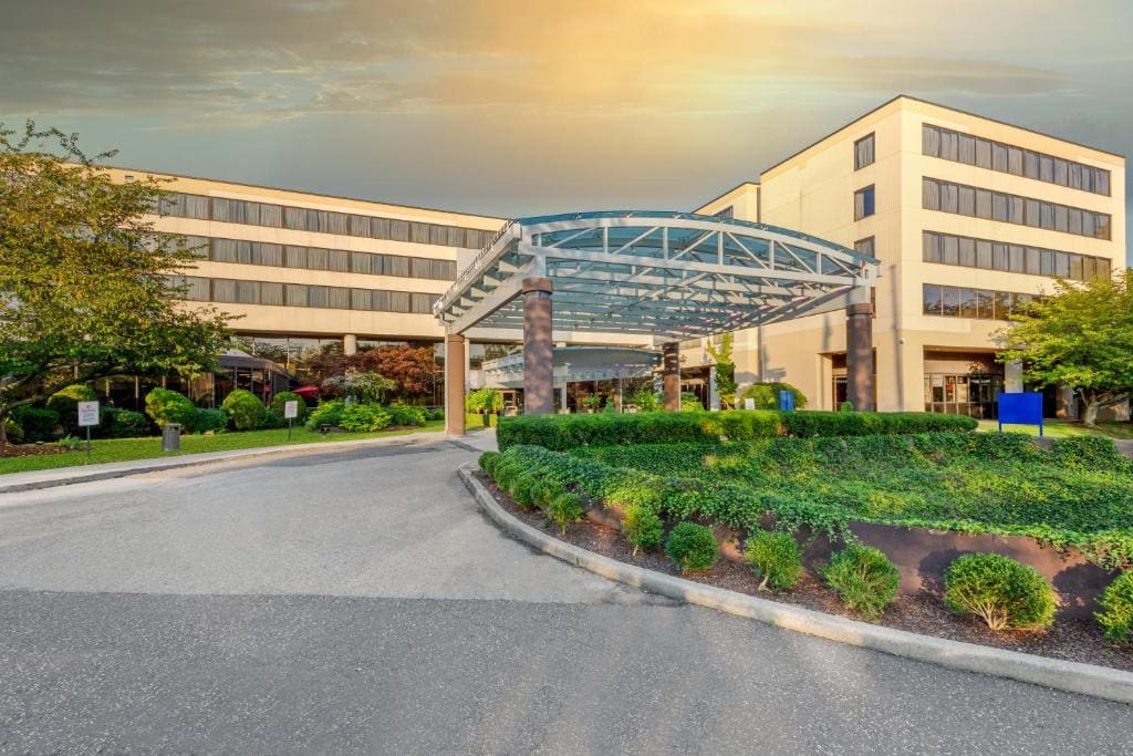 The Armon Stamford Hotel & Conference Center - Main view