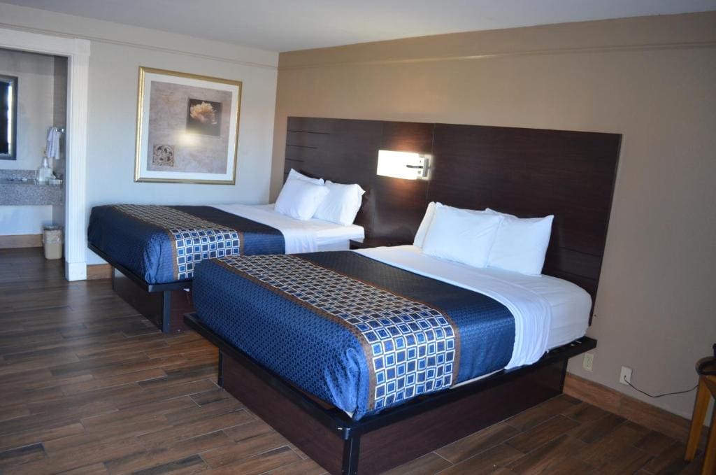 Hill Country Inn - View 2