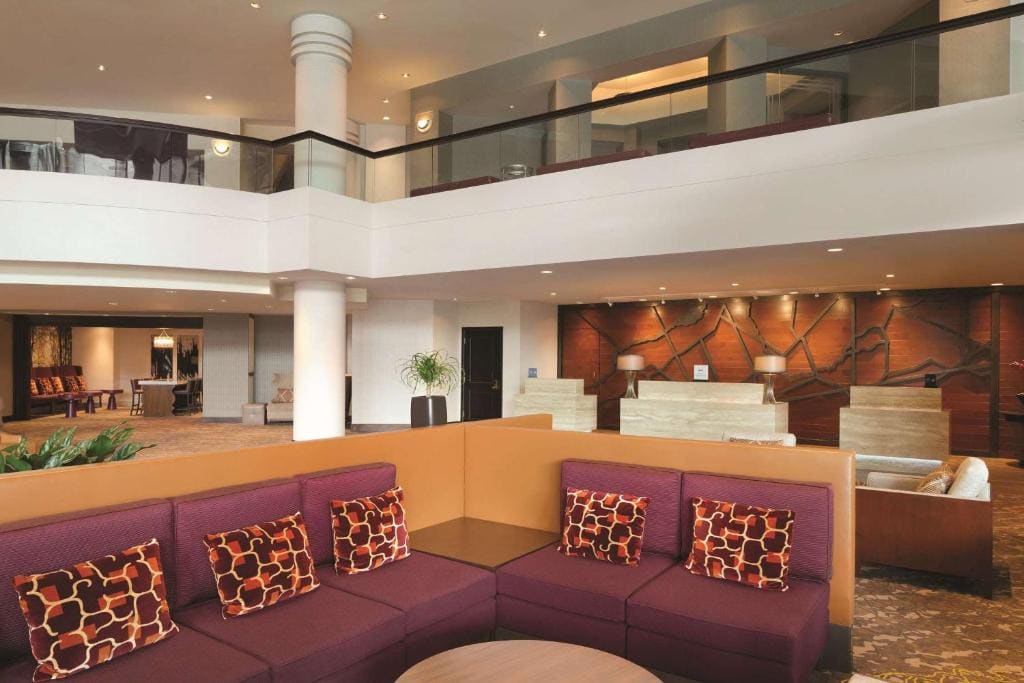 Hilton East Brunswick - View 4