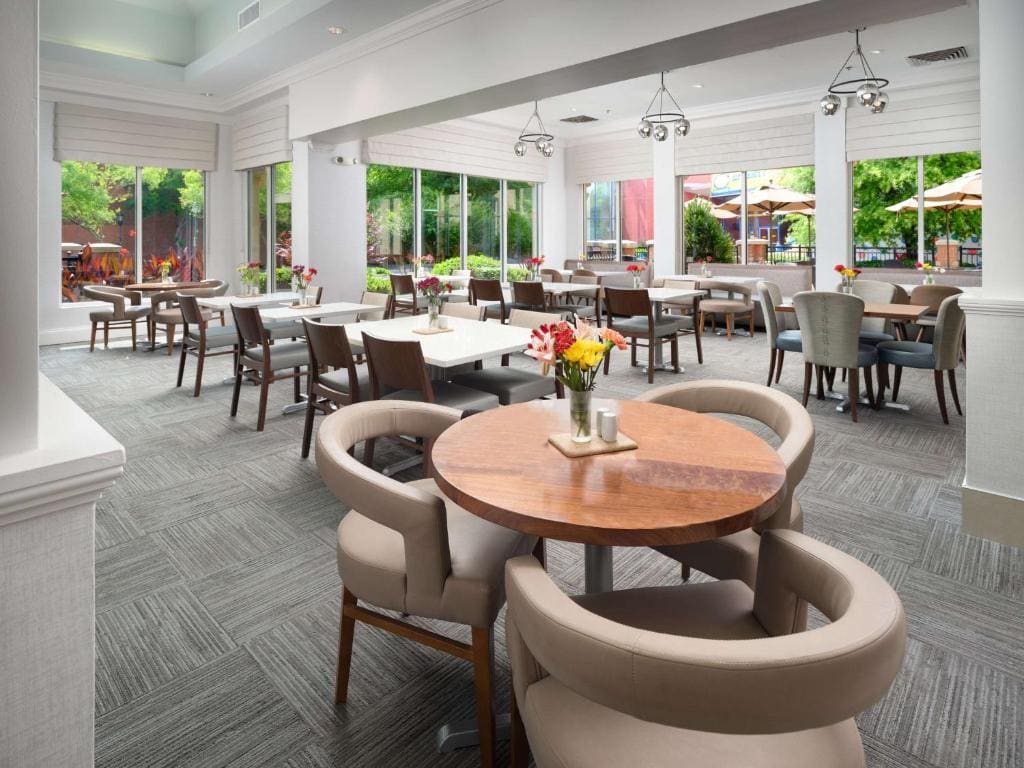 Hilton Garden Inn Chattanooga Downtown - View 3