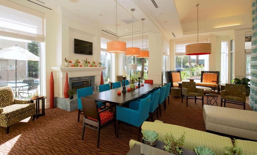 Hilton Garden Inn Jacksonville JTB/Deerwood Park - View 5