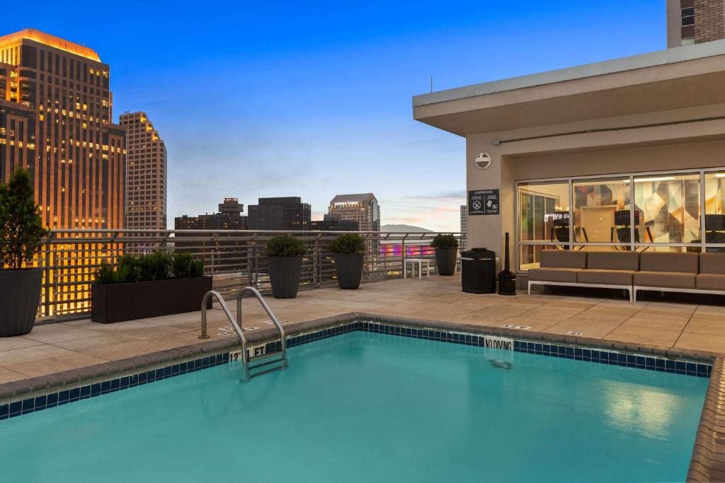 Hilton Garden Inn New Orleans French Quarter/CBD - View 6
