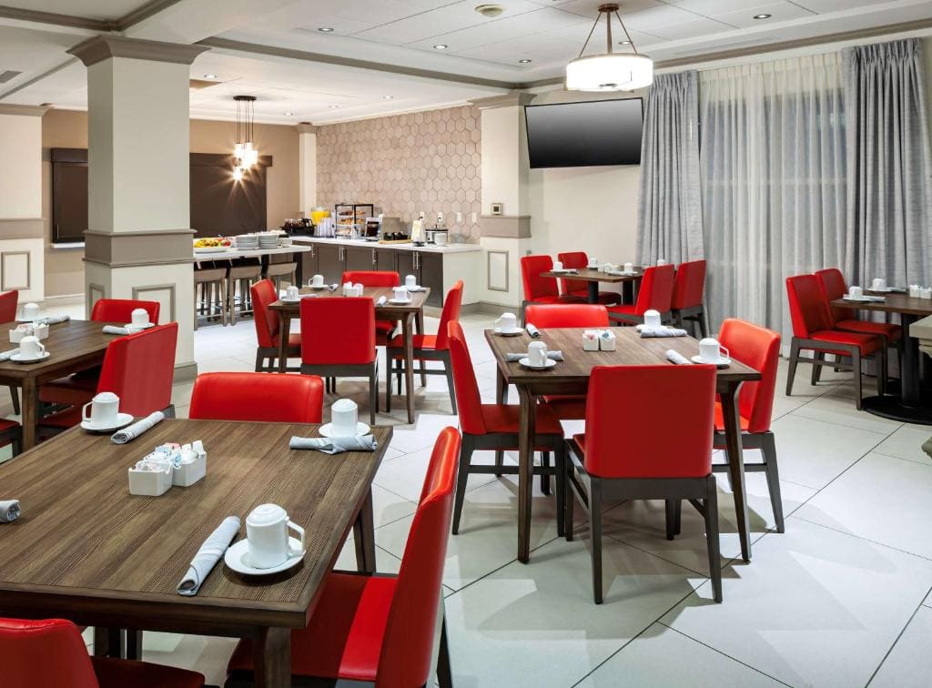 Hilton Garden Inn San Diego/Rancho Bernardo - View 3