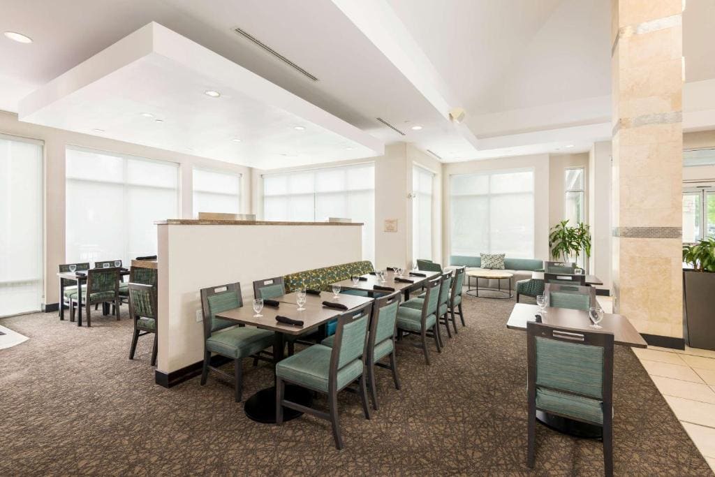 Hilton Garden Inn Silver Spring White Oak - View 4