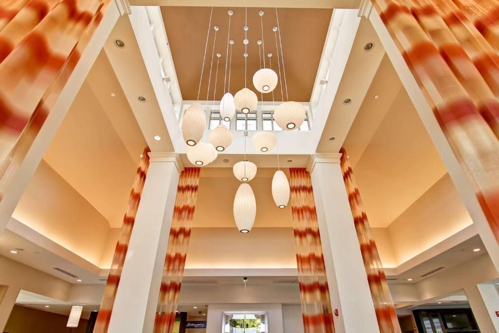 Hilton Garden Inn Woodbridge - View 4