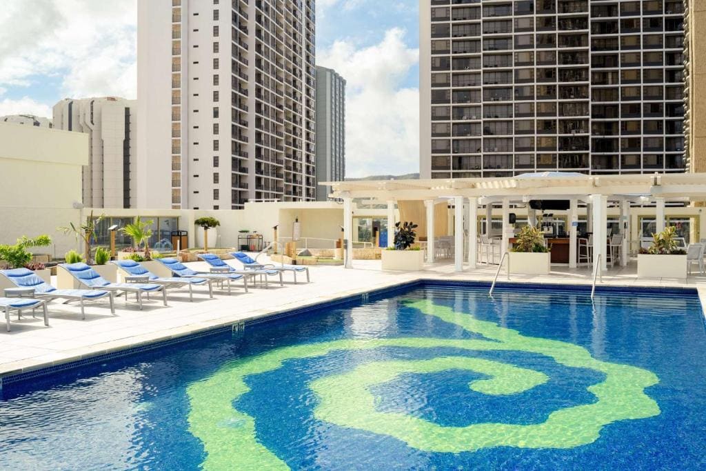 Hilton Waikiki Beach Resort & Spa - View 6