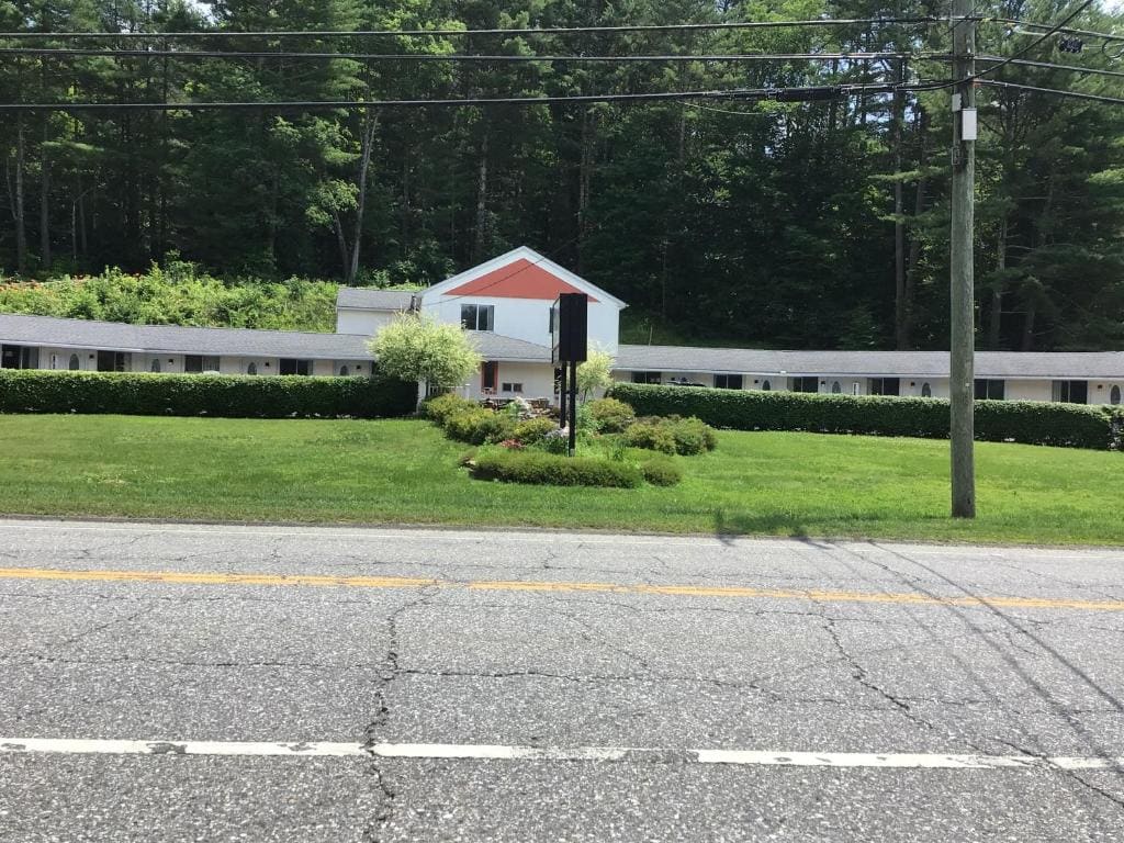 Hitching Post Motel - View 4