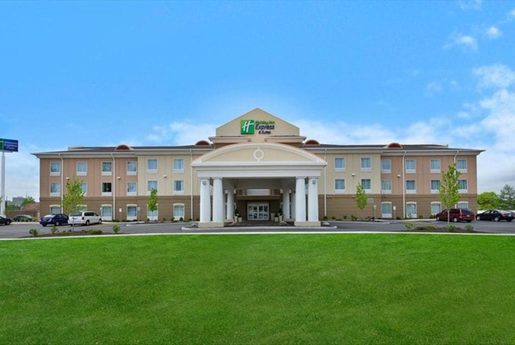 Holiday Inn Express & Suites Utica by IHG - Main view