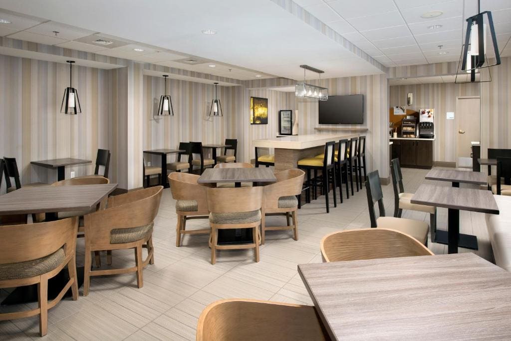 Holiday Inn Express Boston North-Woburn by IHG - View 4