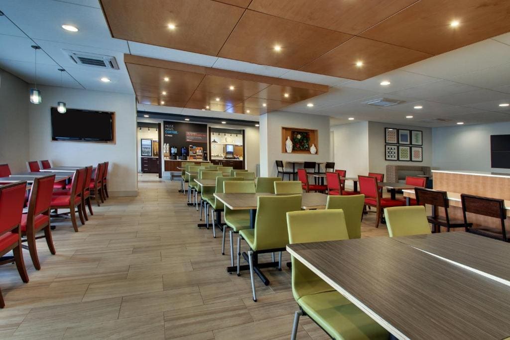 Holiday Inn Express Baltimore BWI Airport West by IHG - View 4