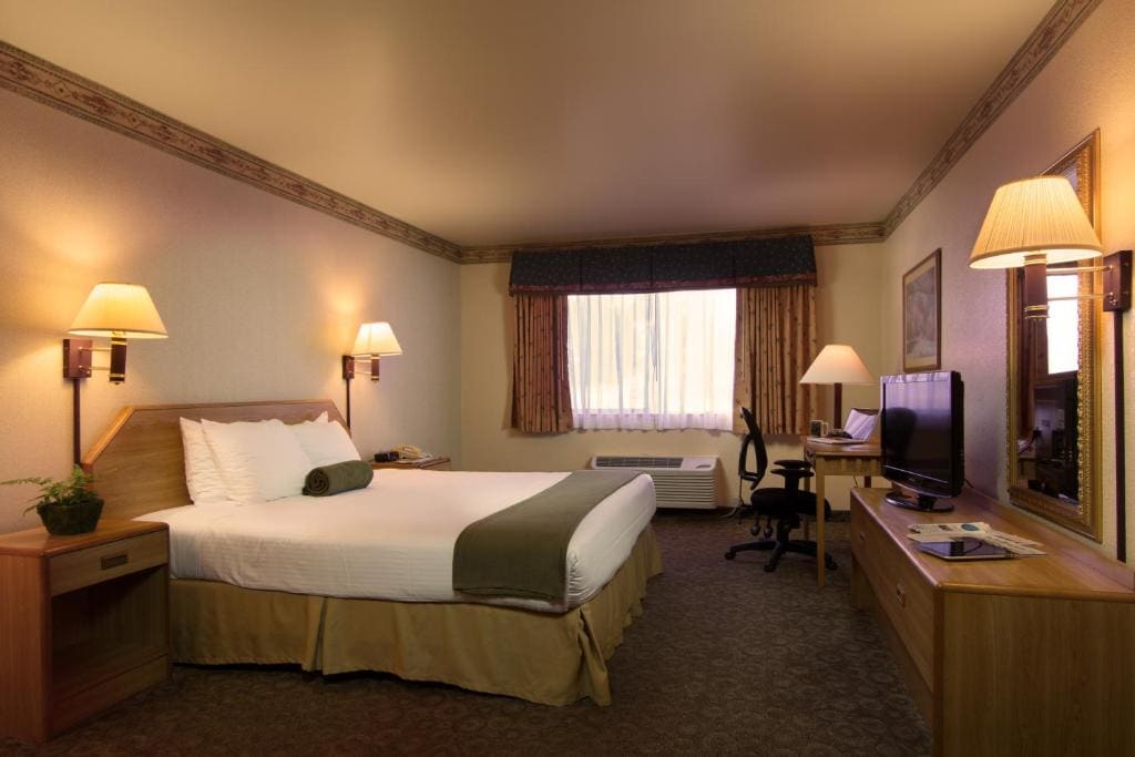 The Redwood Riverwalk, a boutique hotel - View 2