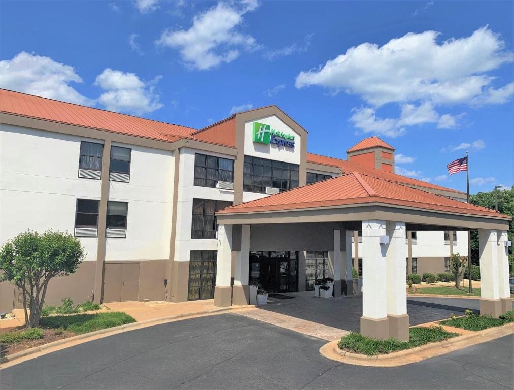 Holiday Inn Express Hillsborough-Durham Area by IHG - Main view