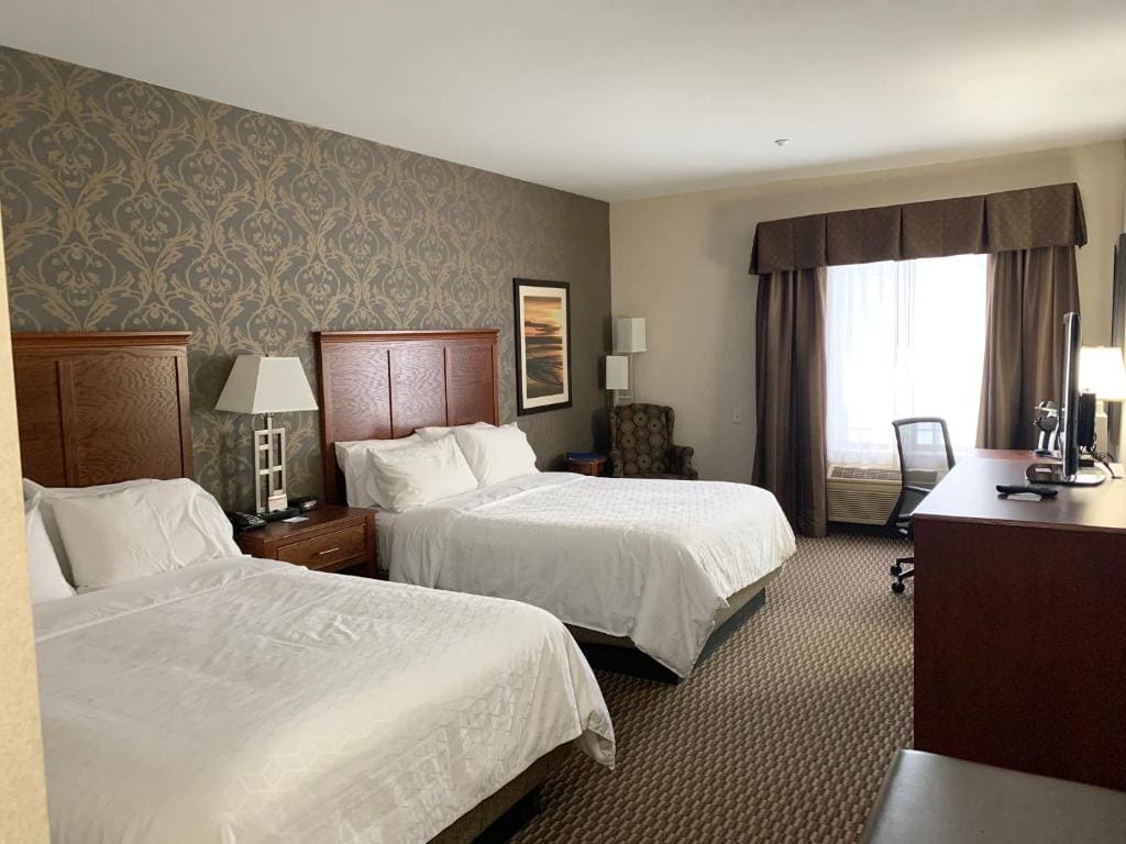 Holiday Inn Express Holland by IHG - View 2