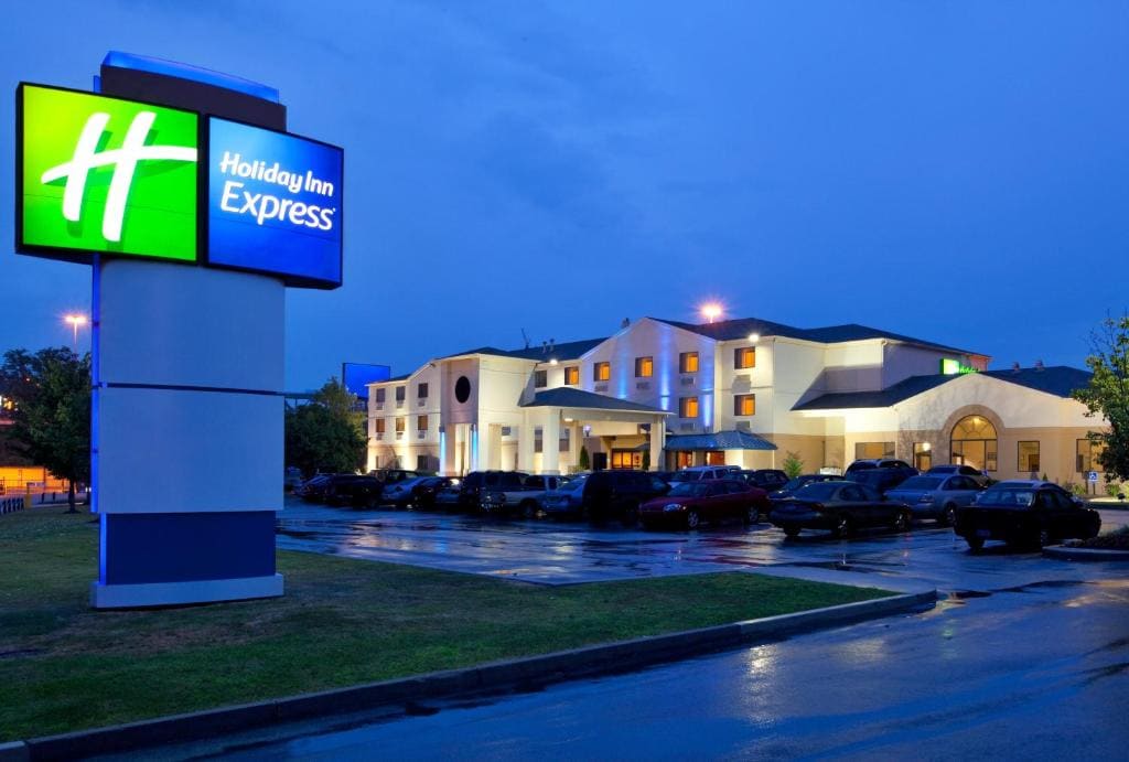 Holiday Inn Express Pittsburgh North Harmarville - Main view