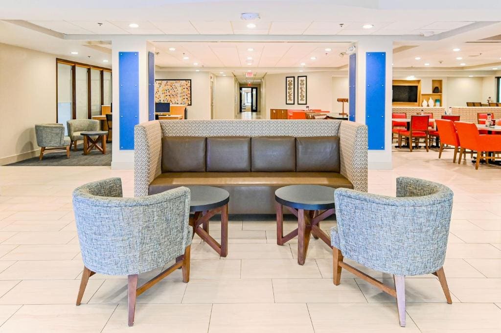 Holiday Inn Express Richmond Airport by IHG - View 5