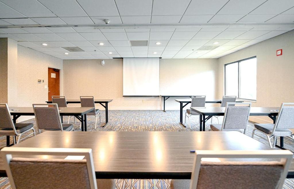 Holiday Inn Express Richmond Airport by IHG - View 7