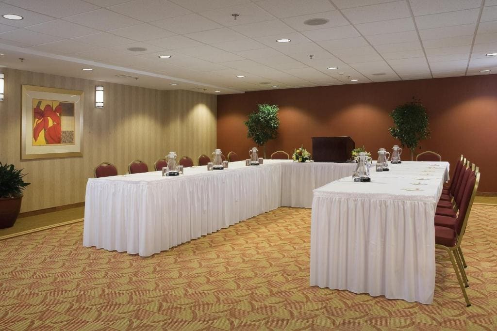 Holiday Inn Express Charlottesville by IHG - View 2