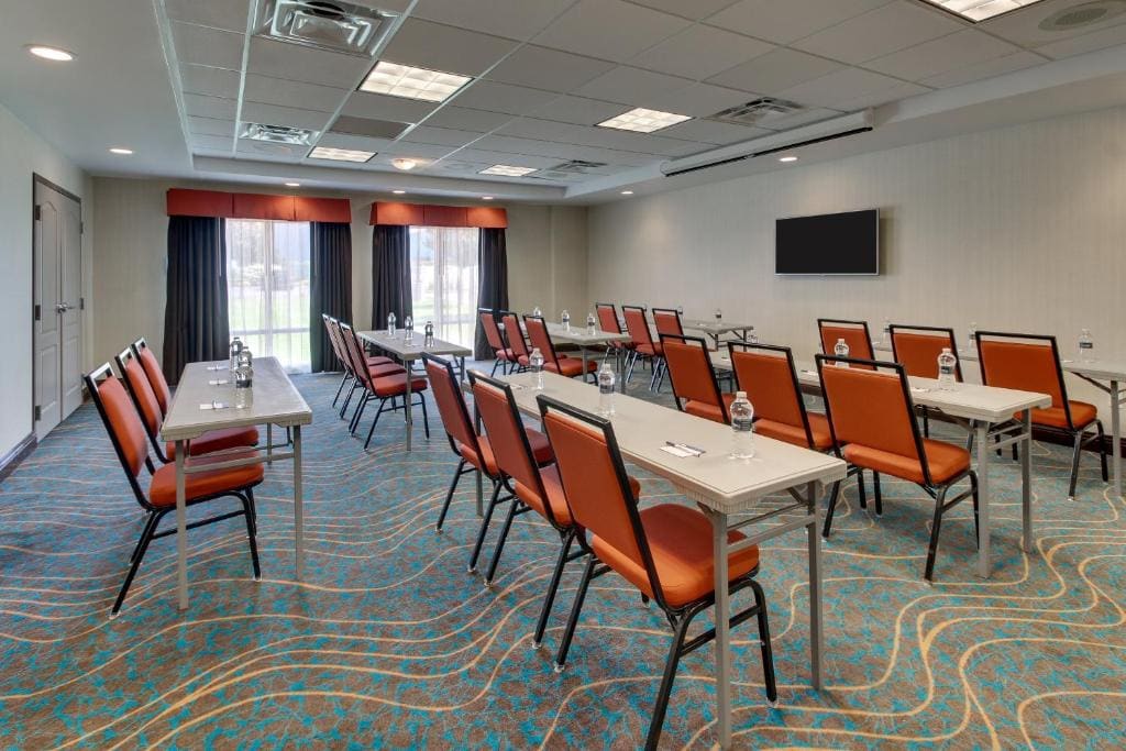 Holiday Inn Express Cheektowaga North East by IHG - View 5