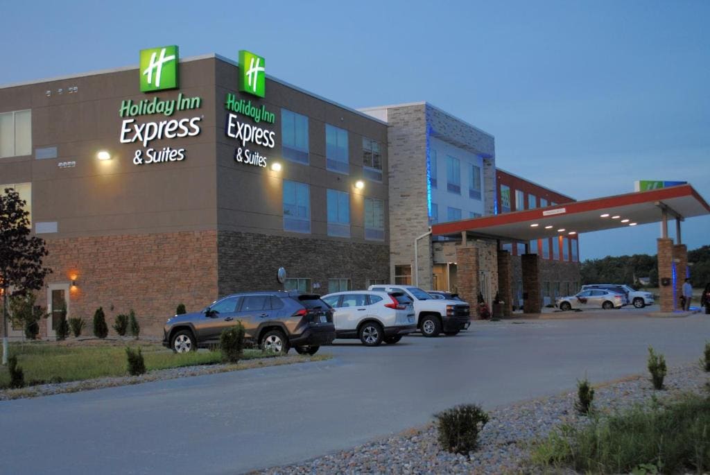 Holiday Inn Express & Suites - Columbia City by IHG - Main view