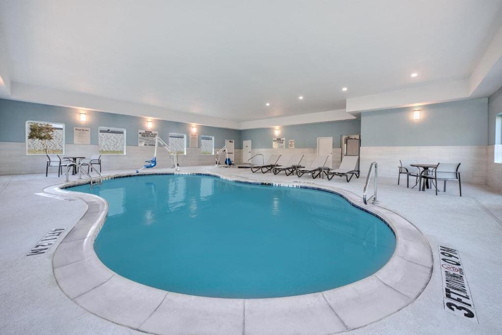 Holiday Inn Express Hotel & Suites Dallas West by IHG - View 3