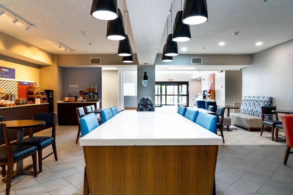 Holiday Inn Express Hotel & Suites Hiawassee by IHG - View 4
