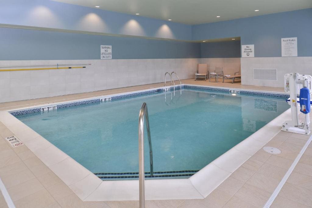 Holiday Inn Express & Suites Omaha Airport by IHG - View 4