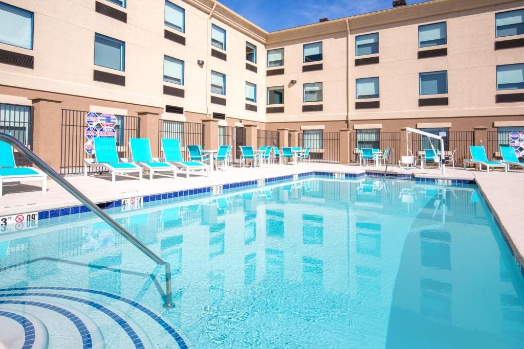 Holiday Inn Express & Suites Pahrump by IHG - View 4