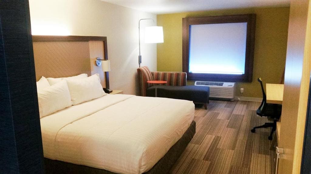 Holiday Inn Express & Suites Pahrump by IHG - View 7