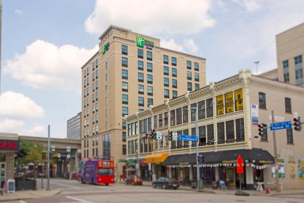 Holiday Inn Express & Suites Pittsburgh North Shore by IHG - Main view