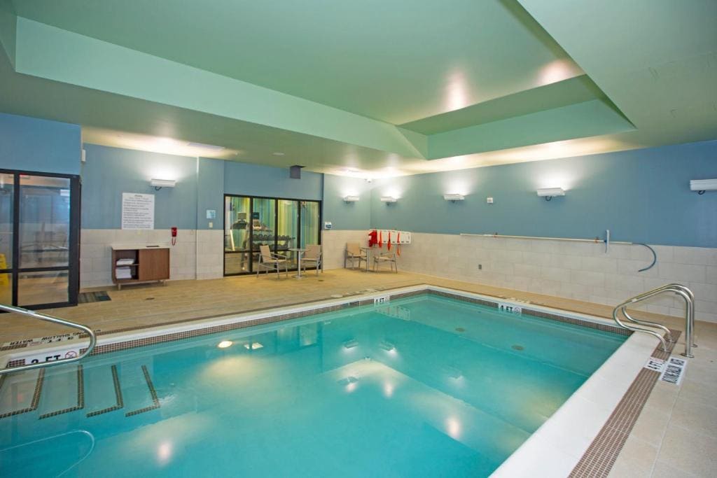 Holiday Inn Express & Suites Pittsburgh North Shore by IHG - View 5