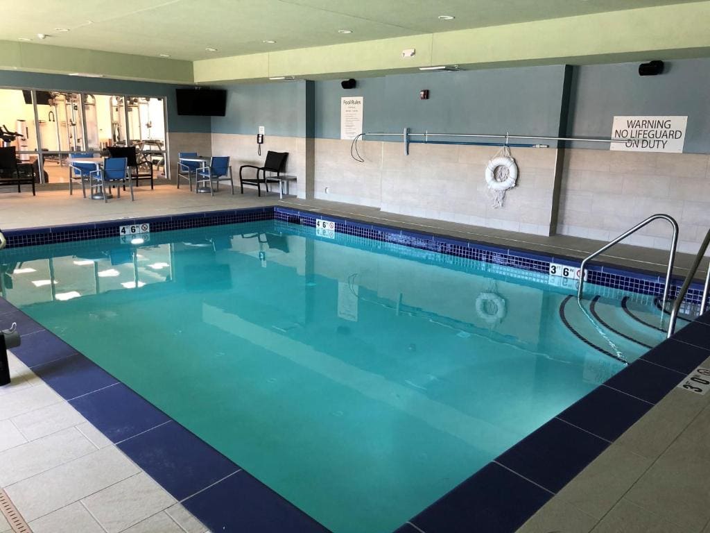 Holiday Inn Express & Suites - Springfield North by IHG - View 6