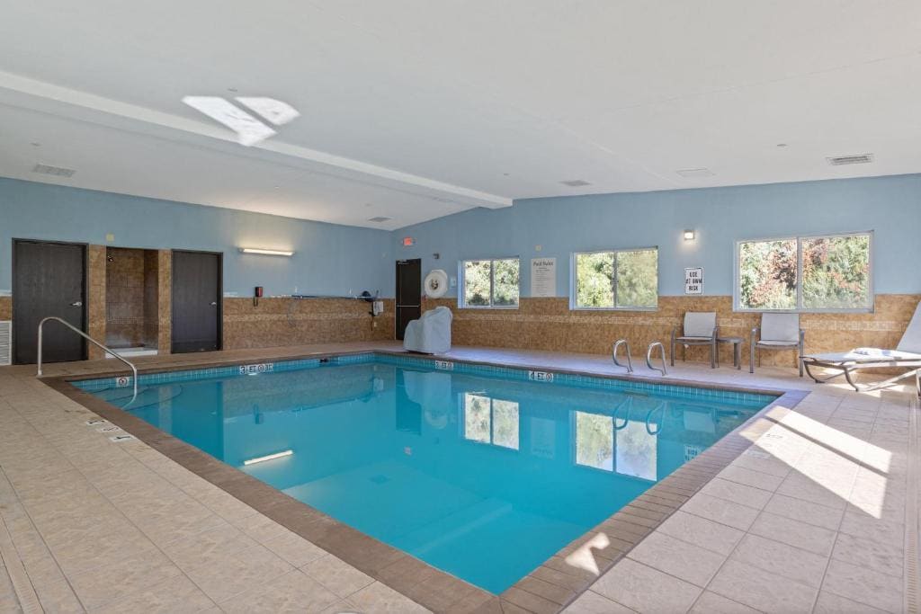 Holiday Inn Express Hotel & Suites Torrington by IHG - View 3