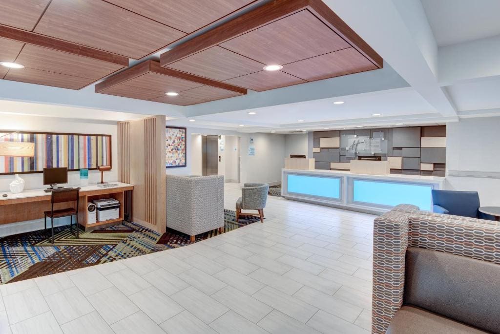 Holiday Inn Express West Long Branch Eatontown - View 5