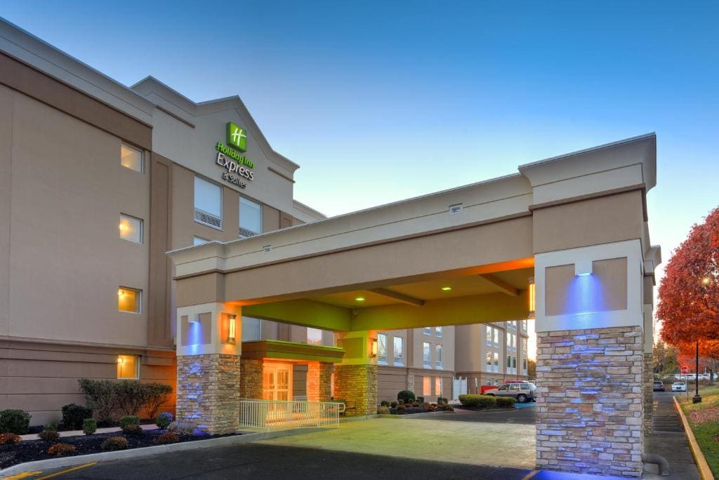 Holiday Inn Express West Long Branch Eatontown - Main view