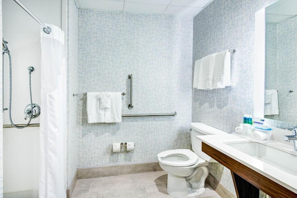 Holiday Inn Express Woodbridge by IHG - View 3