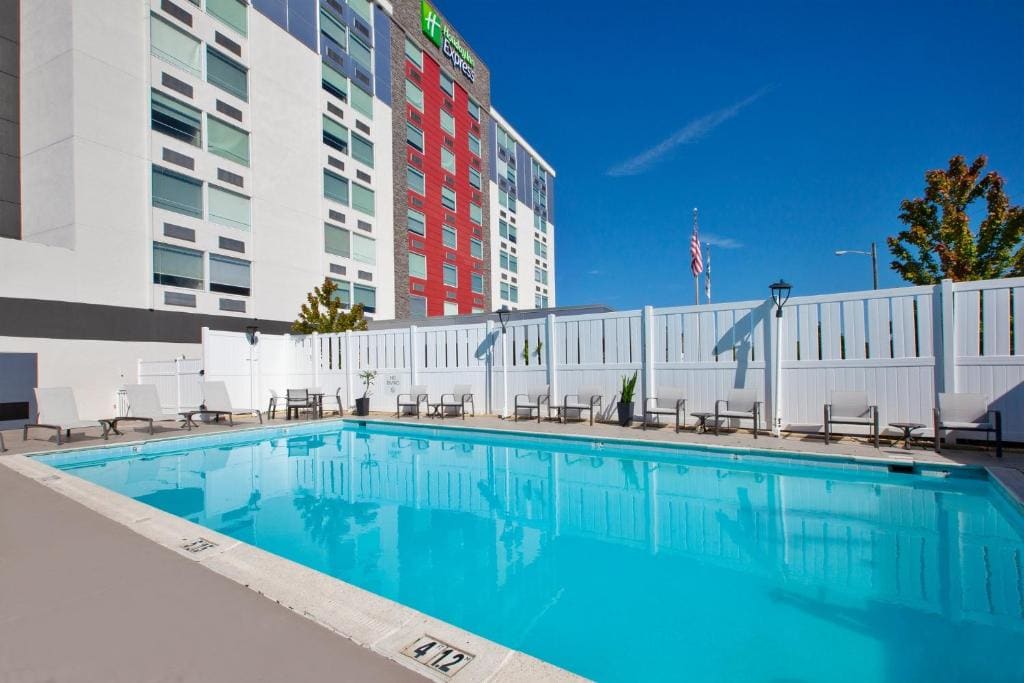Holiday Inn Express Richmond - Midtown by IHG - View 4