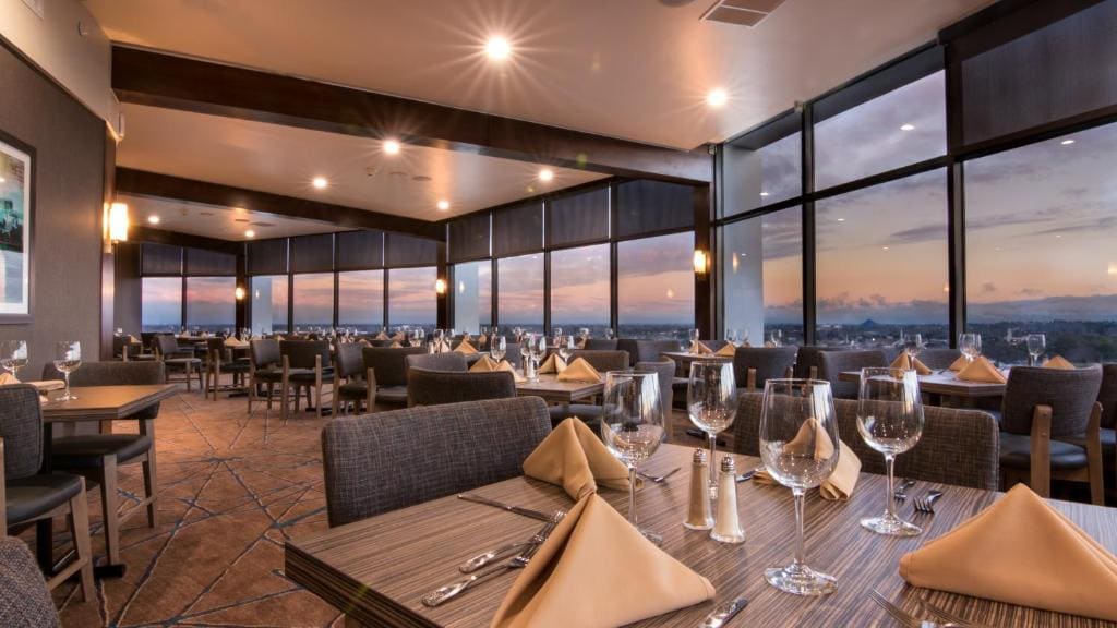 Holiday Inn Long Beach - Airport by IHG - View 3