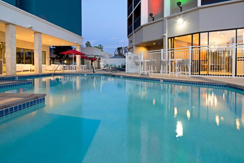 Holiday Inn Long Beach - Airport by IHG - View 5