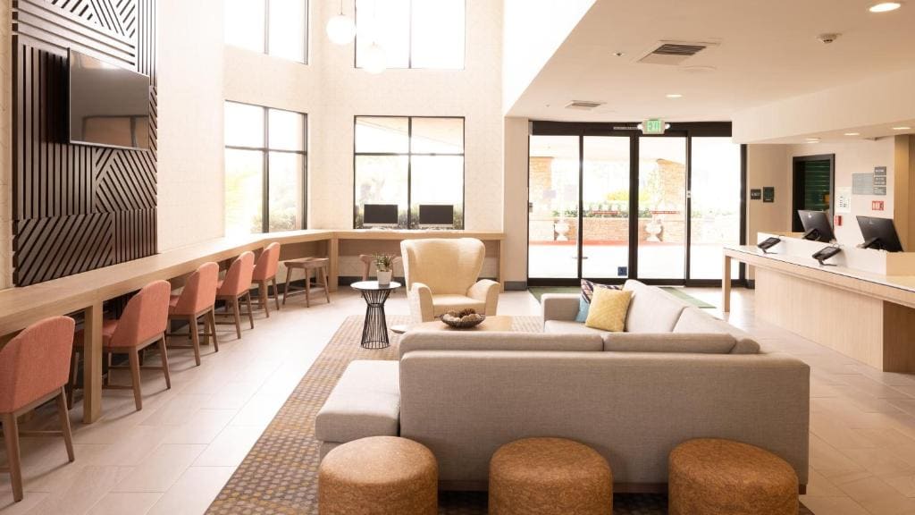 Holiday Inn Santa Ana-Orange Co Arpt by IHG - View 5
