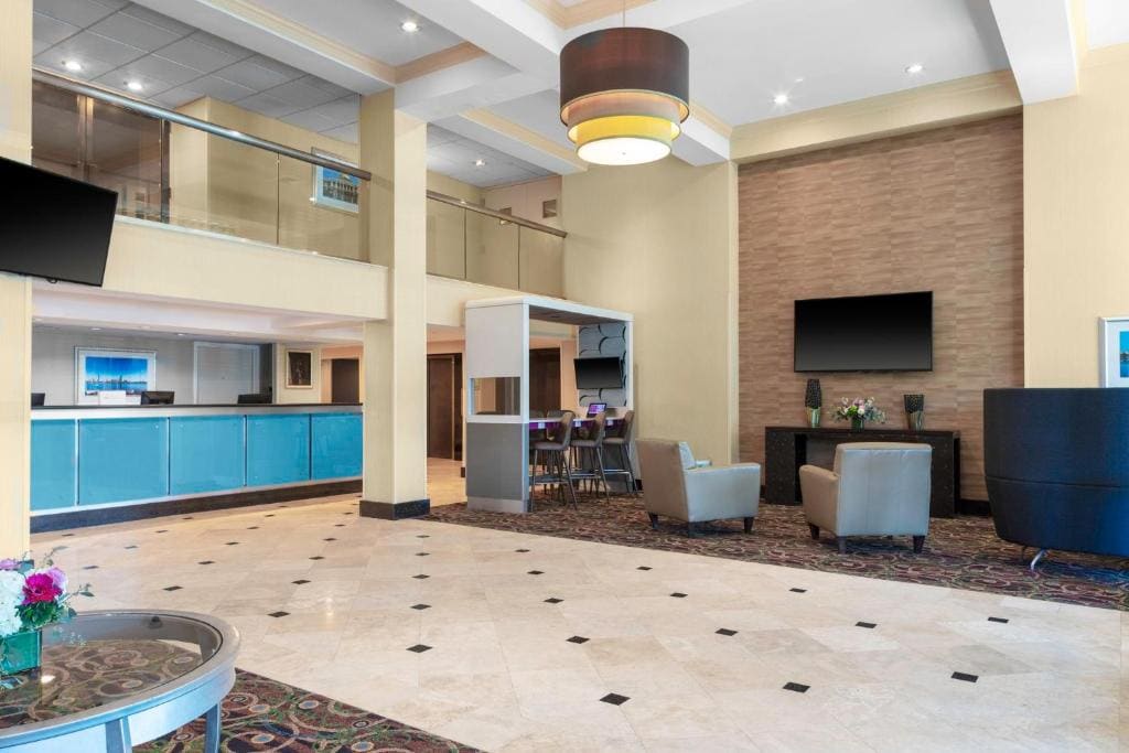 Crowne Plaza Boston - Woburn by IHG - View 4