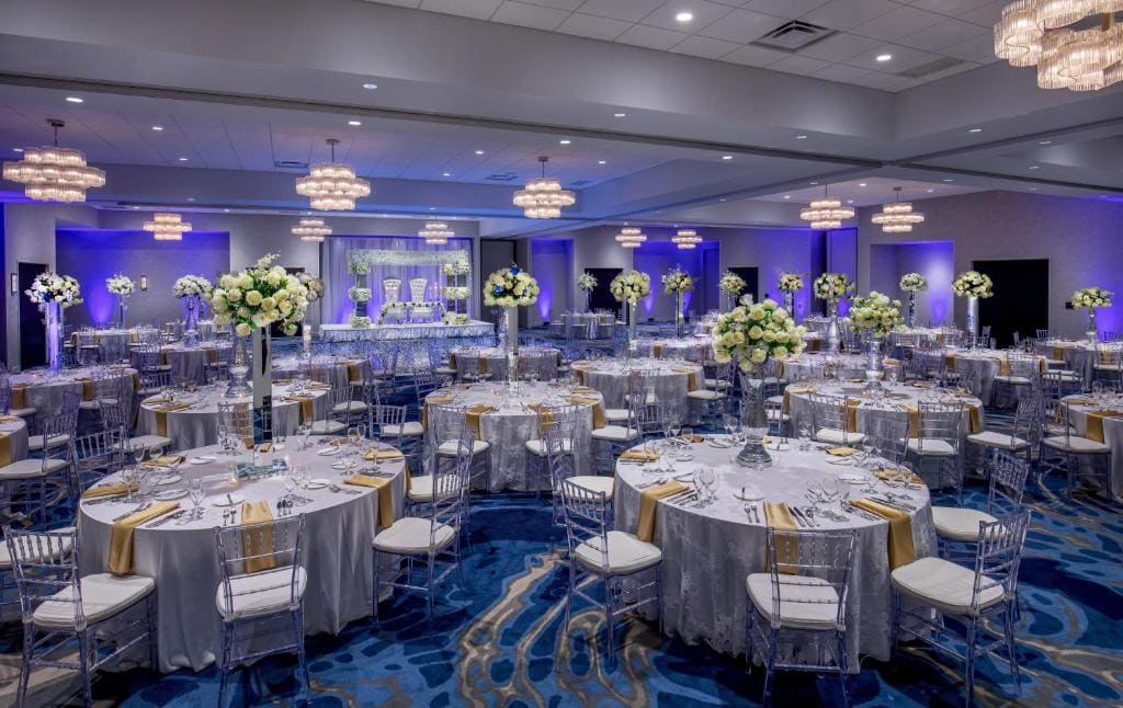 Crowne Plaza Boston - Woburn by IHG - View 3