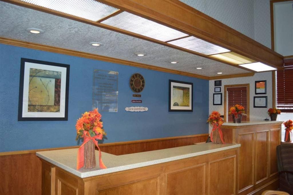 Winnemucca Holiday Motel - View 3