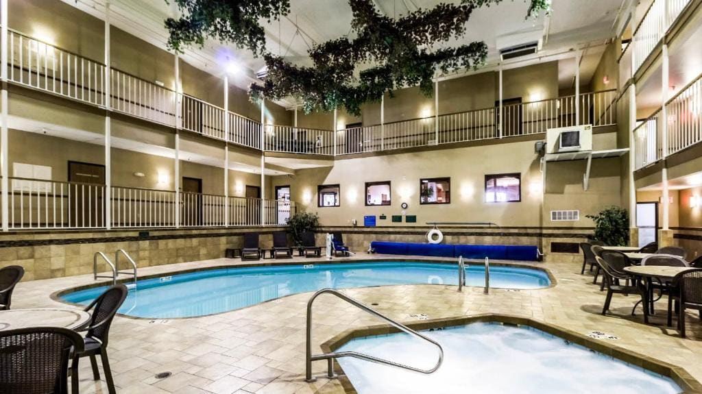 Motel 6 Minot, ND - View 3