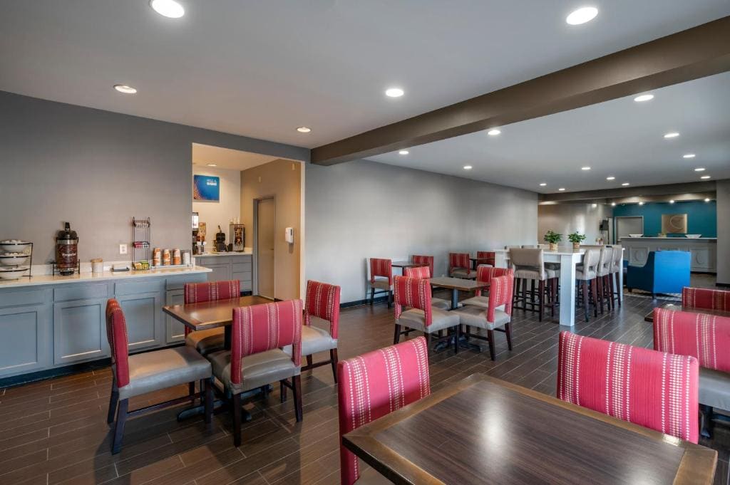 Comfort Inn Plainfield - Indianapolis Airport - View 4