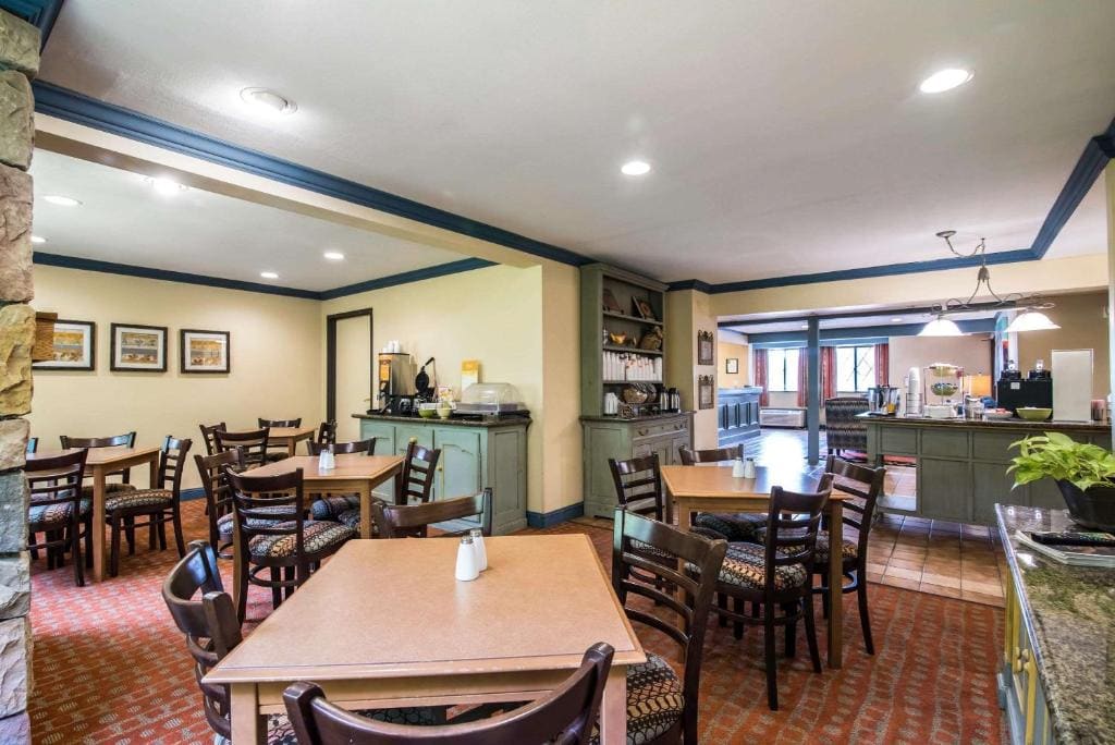 Quality Inn Cortland - University Area - View 3