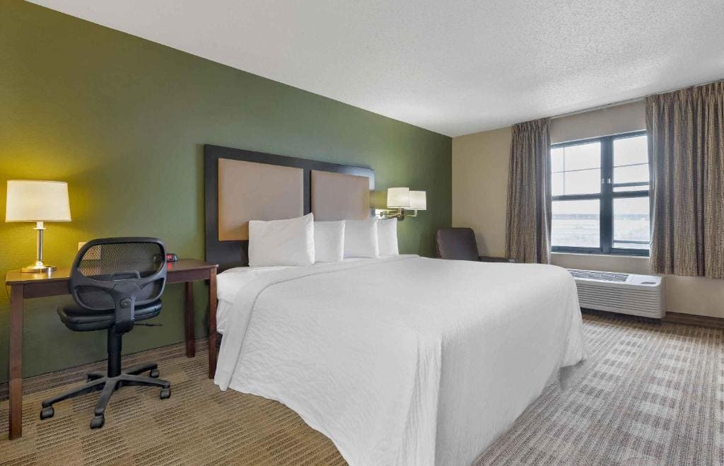 Extended Stay America Suites - Colorado Springs - West - View 6